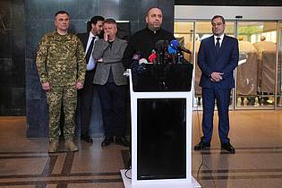 Evgeniy Maloletka/AP/dpa | Verteidigungsminister Rustem Umjerow steht erneut an der Spitze der ukrainischen Delegation. (Archivbild)