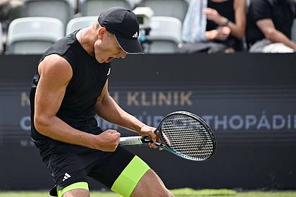 Marijan Murat/dpa | Tennis-Talent Justin Engel steht in Stuttgart im Achtelfinale. 