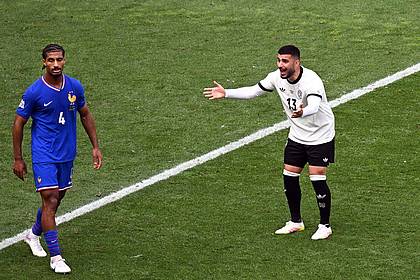 Marijan Murat/dpa | Deniz Undav (r) trifft - doch nach Videobeweis gilt sein Tor zum 1:1 nicht.