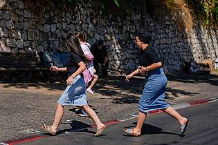 Ariel Schalit/AP/dpa | In mehreren Teilen Israels wurde Luftalarm ausgelöst.