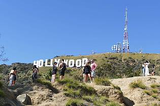 Barbara Munker/dpa | Der Hollywood-Schriftzug ist eines der bekanntesten Wahrzeichen der USA. (Archivbild)