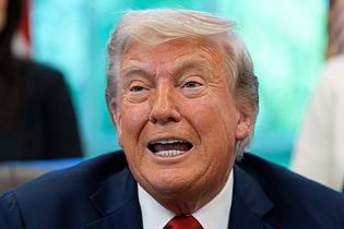 Alex Brandon/AP/dpa | Trump begründete die Einreisebeschränkungen vor allem mit Sicherheitsbedenken. (Archivbild)