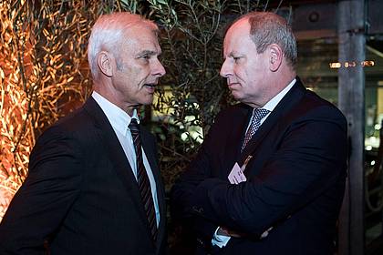 Bernd von Jutrczenka/dpa | Jens Hanefeld (rechts) wird neuer deutscher Botschafter in den USA. (Archivfoto)