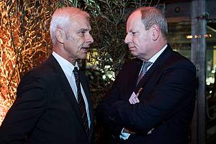 Bernd von Jutrczenka/dpa | Jens Hanefeld (rechts) wird neuer deutscher Botschafter in den USA. (Archivfoto)